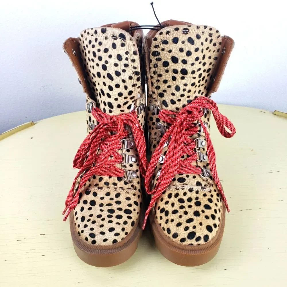 Women's Dolce Vita NWOB Calf Hair Animal Print Lace Up Heel Boots Size 7M - Picture 6 of 7